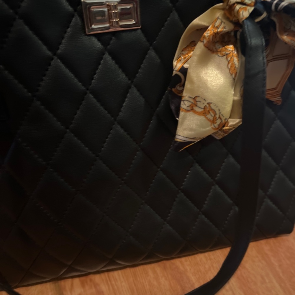 Purse - Picture 4 of 4